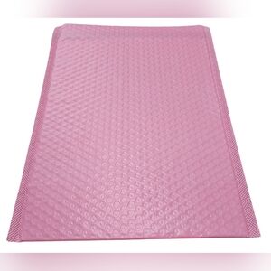 Pink Heavy Duty Poly Bubble Mailers. 15 Count, 9½" x 11¾". Waterproof